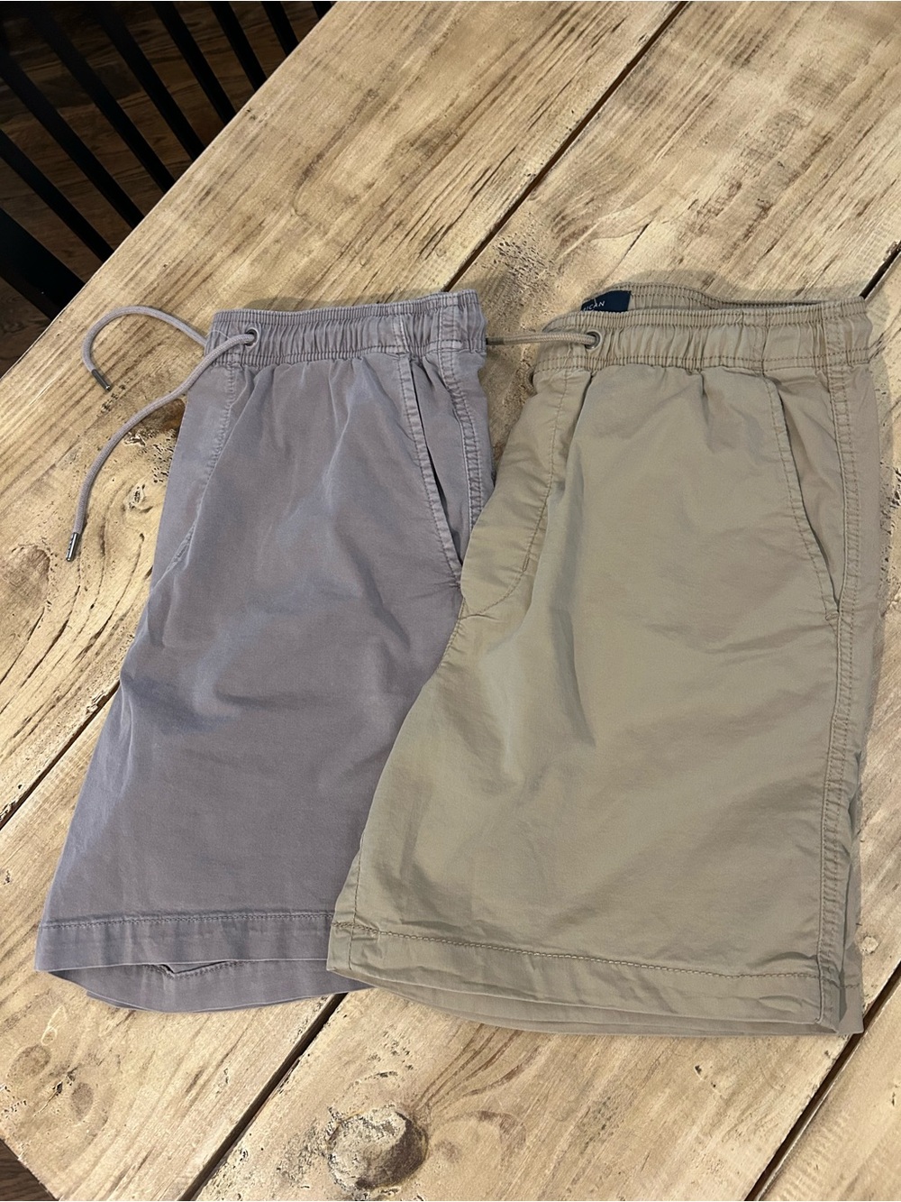 American Eagle Outfitters Drawstring Shorts in Gray & Tan